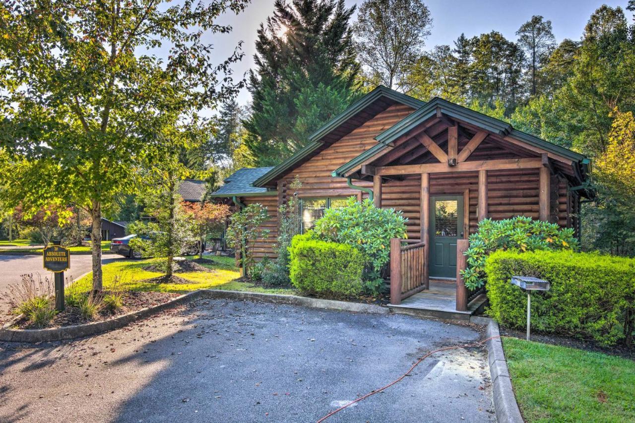 Dog Friendly, Romantic Mtn Getaway Hot Tub Pool Gatlinburg Luaran gambar