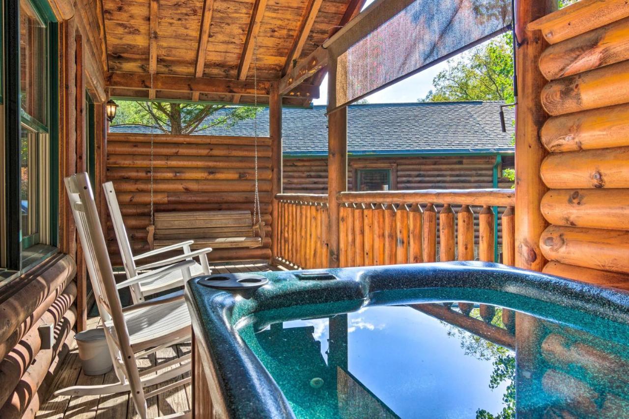 Dog Friendly, Romantic Mtn Getaway Hot Tub Pool Gatlinburg Luaran gambar