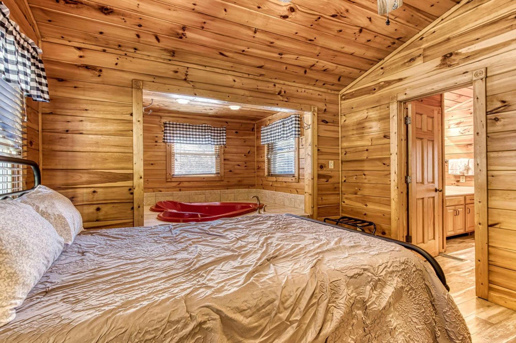 Dog Friendly, Romantic Mtn Getaway Hot Tub Pool Gatlinburg Luaran gambar